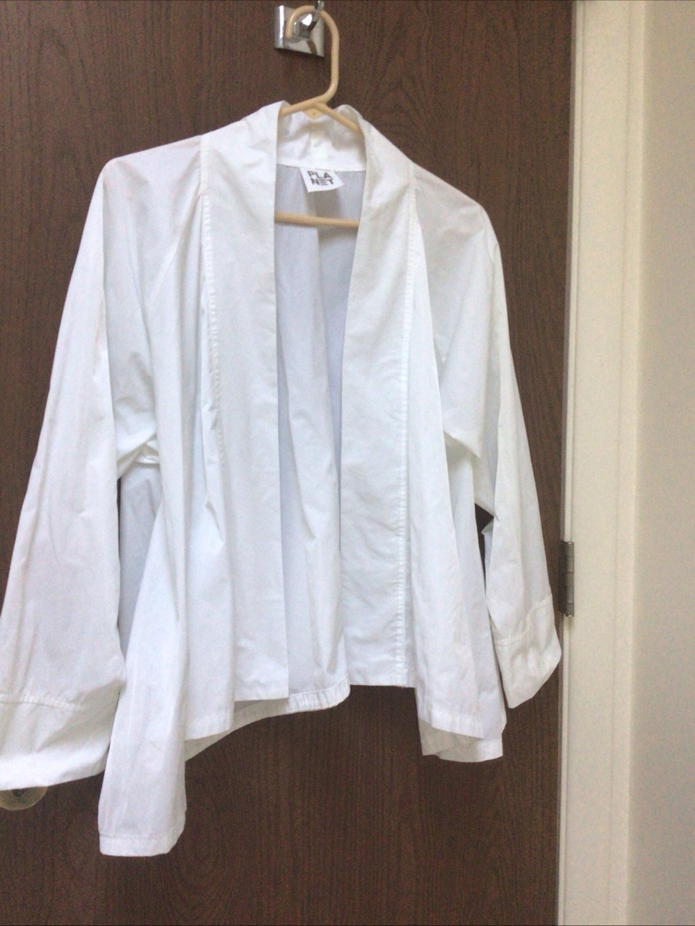Planet Jacket White Open-Front relaxed, 100% nylon, sz OS or S-M-XL